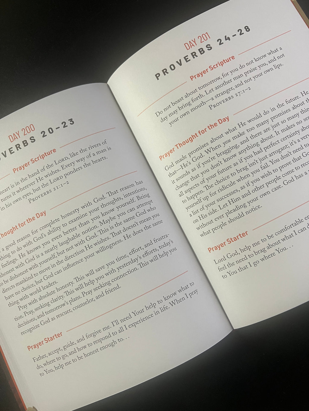 365 Encouraging Prayers for Men: A Genesis-To-Revelation Journey to Build Your Faith