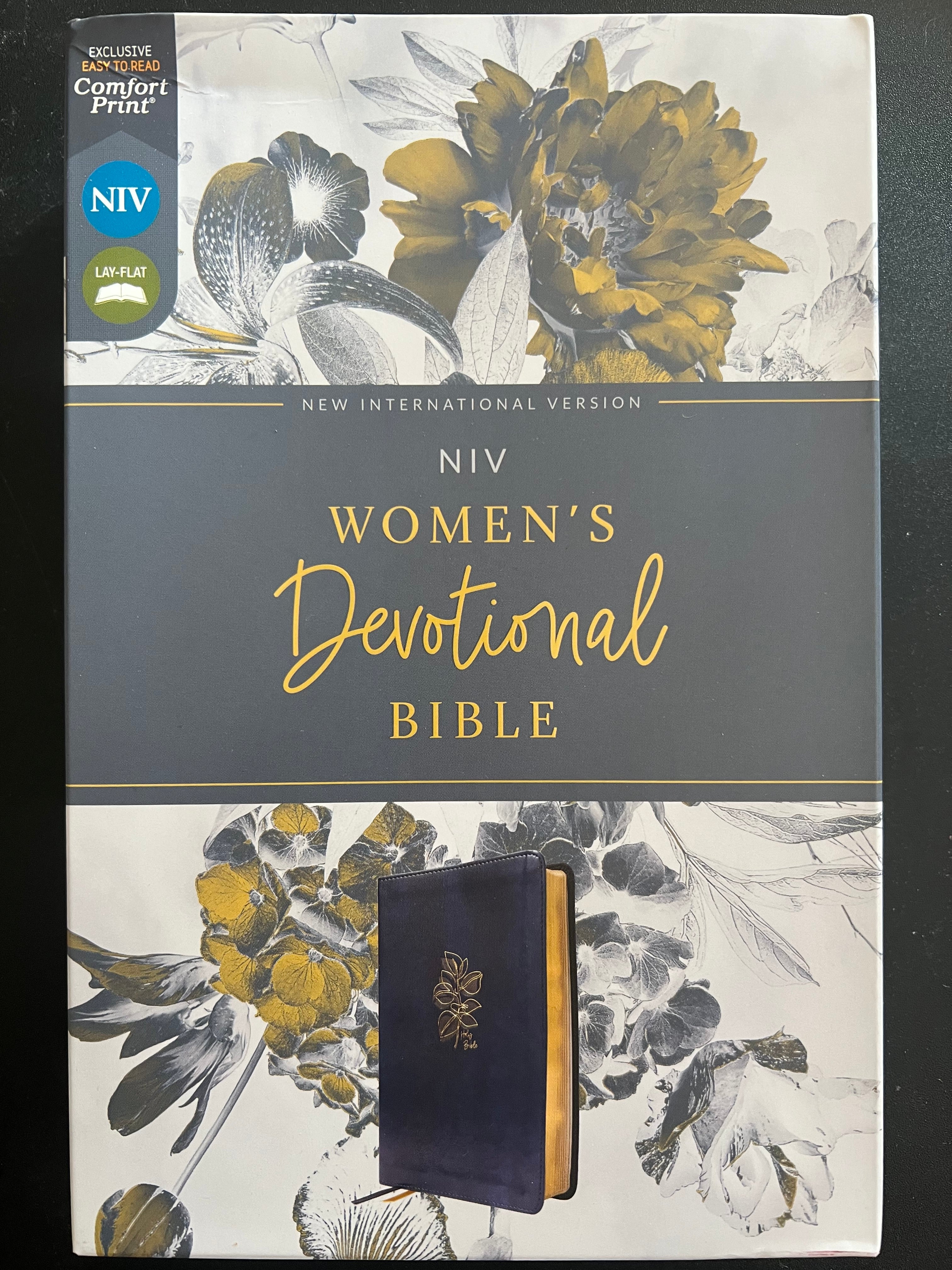 NIV Women's Devotional Bible, by Women, for Women