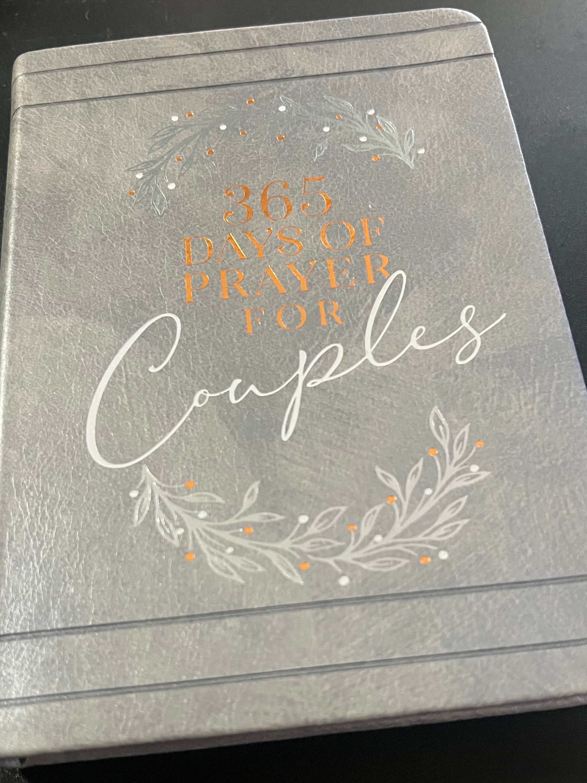 365 Days of Prayer for Couples: Daily Prayer Devotional
