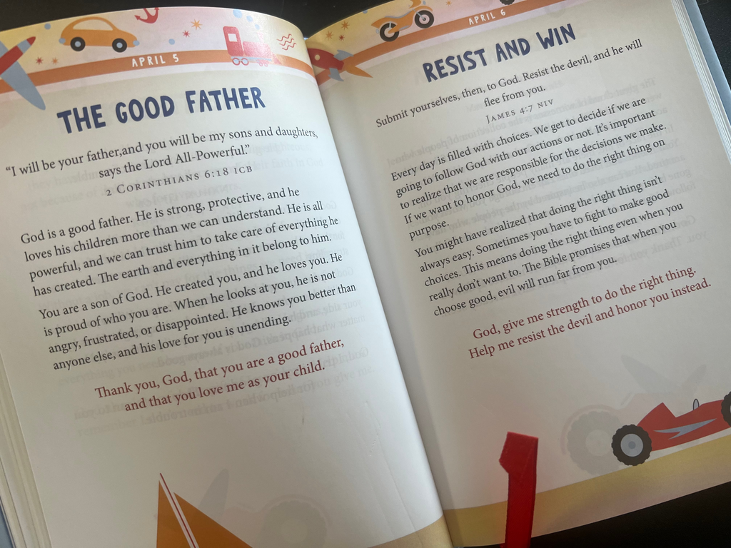 Daily Strength for Boys: 365 Daily Devotional